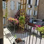 Paisible Appart Sur Cour, Parking, Perier