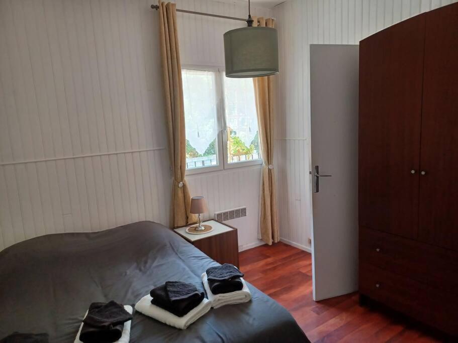 Paisible Appart Sur Cour, Parking, Perier Marseilles